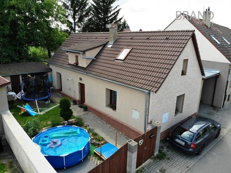 Prodej rodinného domu 90 m², pozemek 207 m², Kmetiněves, okr. Kladno